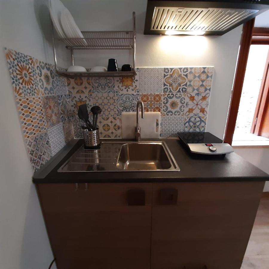 A Casa Di Carla Apartment Sonnino Luaran gambar
