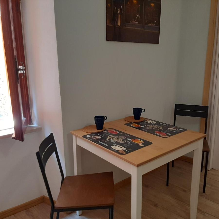 A Casa Di Carla Apartment Sonnino Luaran gambar